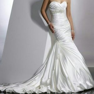 Maggie Sottero Wedding Dress!